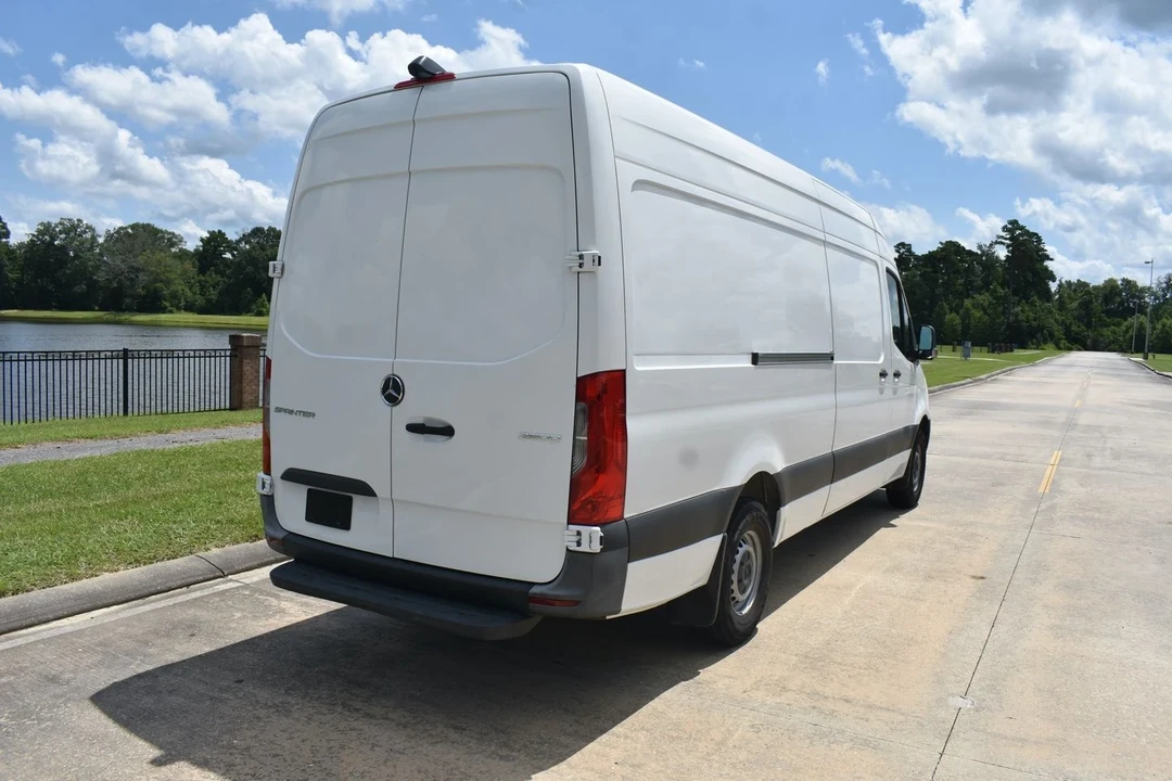 2022 Mercedes-Benz VS30 Sprinter - Image 4 of 12