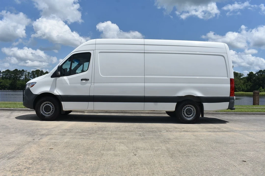 2022 Mercedes-Benz VS30 Sprinter - Image 7 of 12