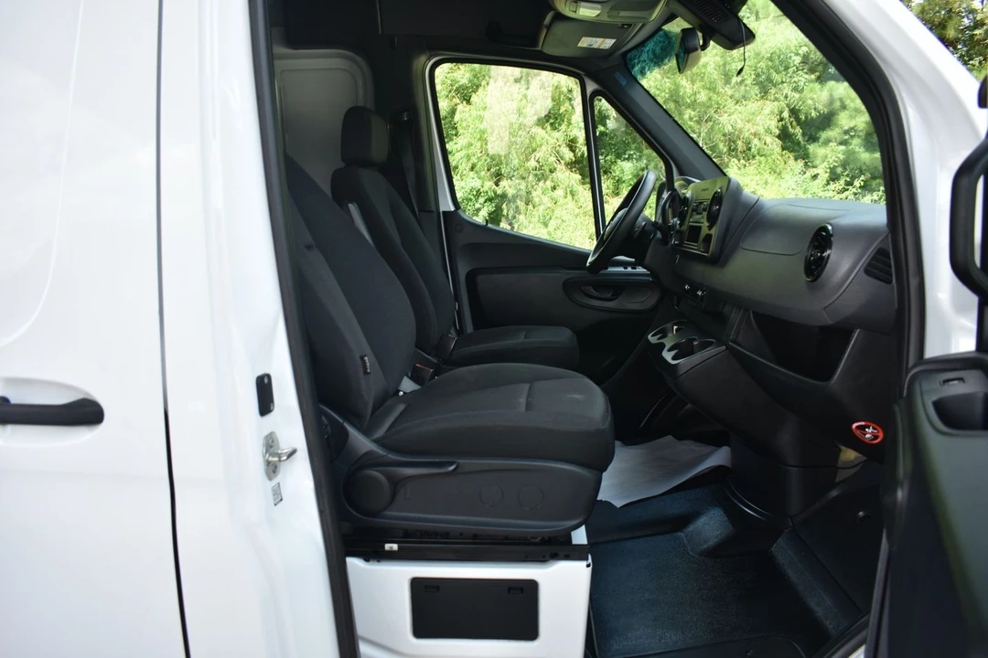2022 Mercedes-Benz VS30 Sprinter - Image 15 of 19