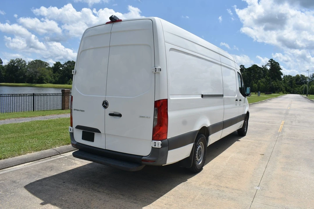2022 Mercedes-Benz VS30 Sprinter - Image 4 of 12