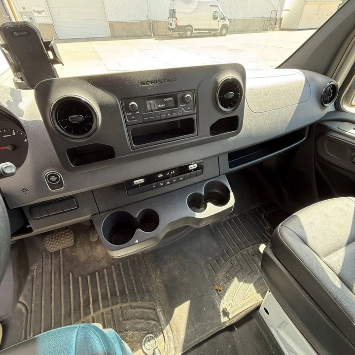 2022 Mercedes-Benz VS30 Sprinter - Image 11 of 15