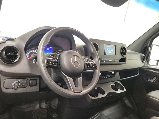 2022 Mercedes-Benz VS30 Sprinter - Image 5 of 15
