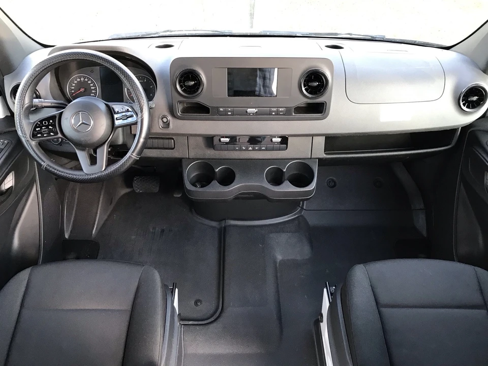 2022 Mercedes-Benz VS30 Sprinter - Image 9 of 19