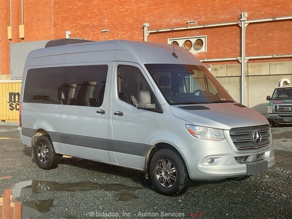 2022 Mercedes-Benz VS30 Sprinter - Image 2 of 12