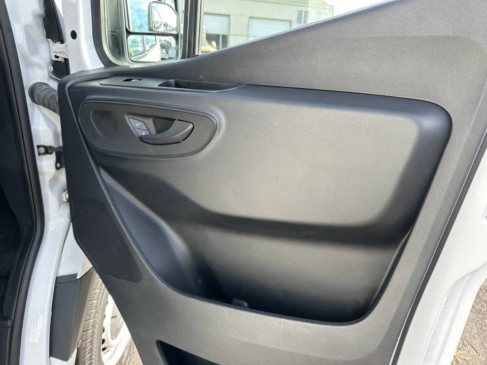 2022 Mercedes-Benz VS30 Sprinter - Image 13 of 21