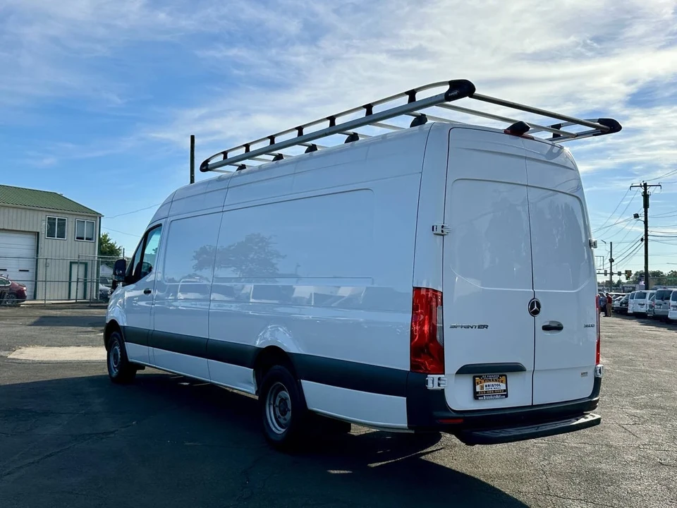 2022 Mercedes-Benz VS30 Sprinter - Image 5 of 21