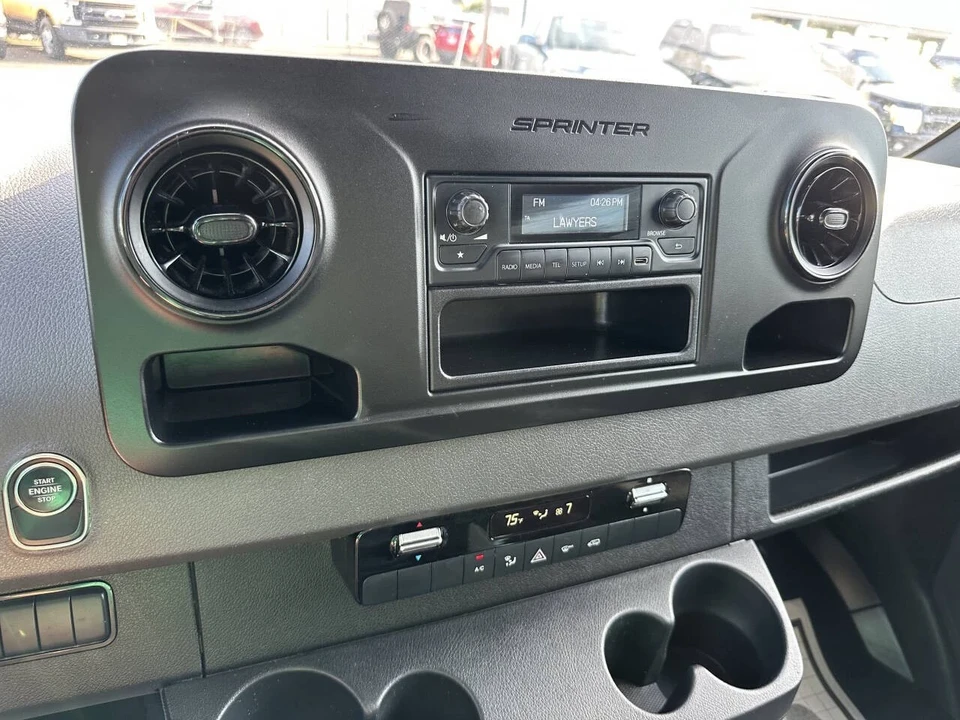 2022 Mercedes-Benz VS30 Sprinter - Image 15 of 21