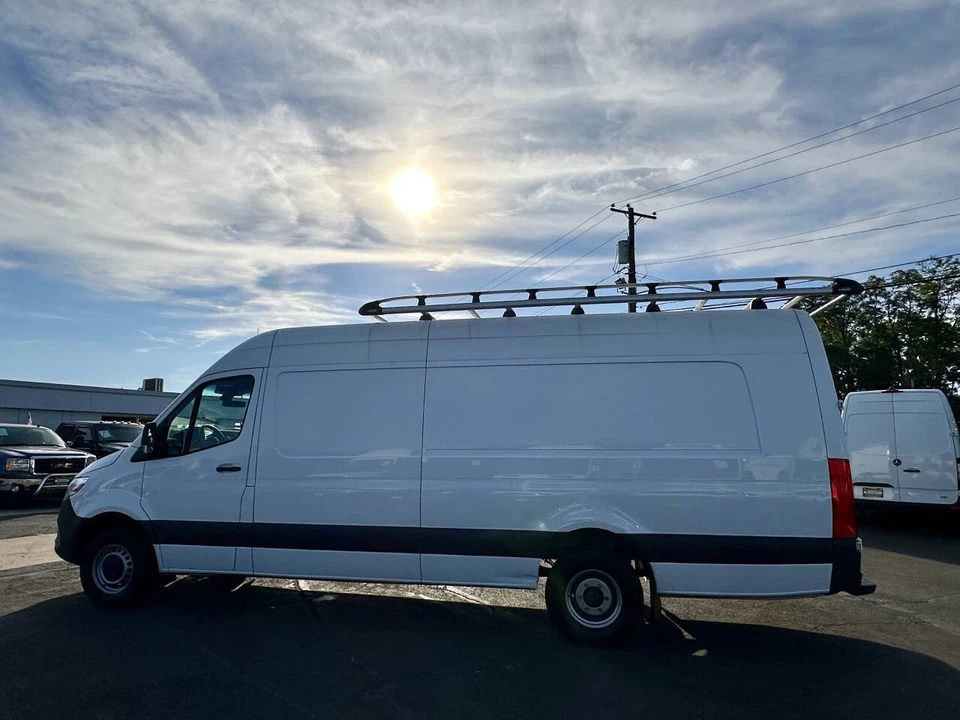 2022 Mercedes-Benz VS30 Sprinter - Image 4 of 21