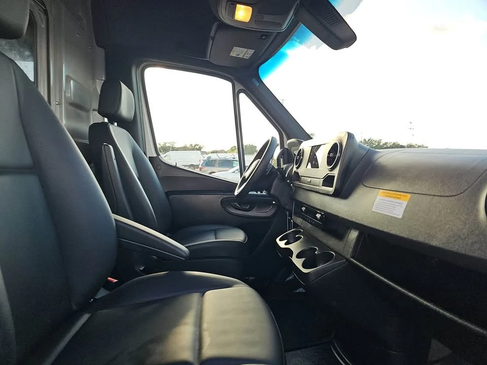 2022 Mercedes-Benz VS30 Sprinter - Image 12 of 13