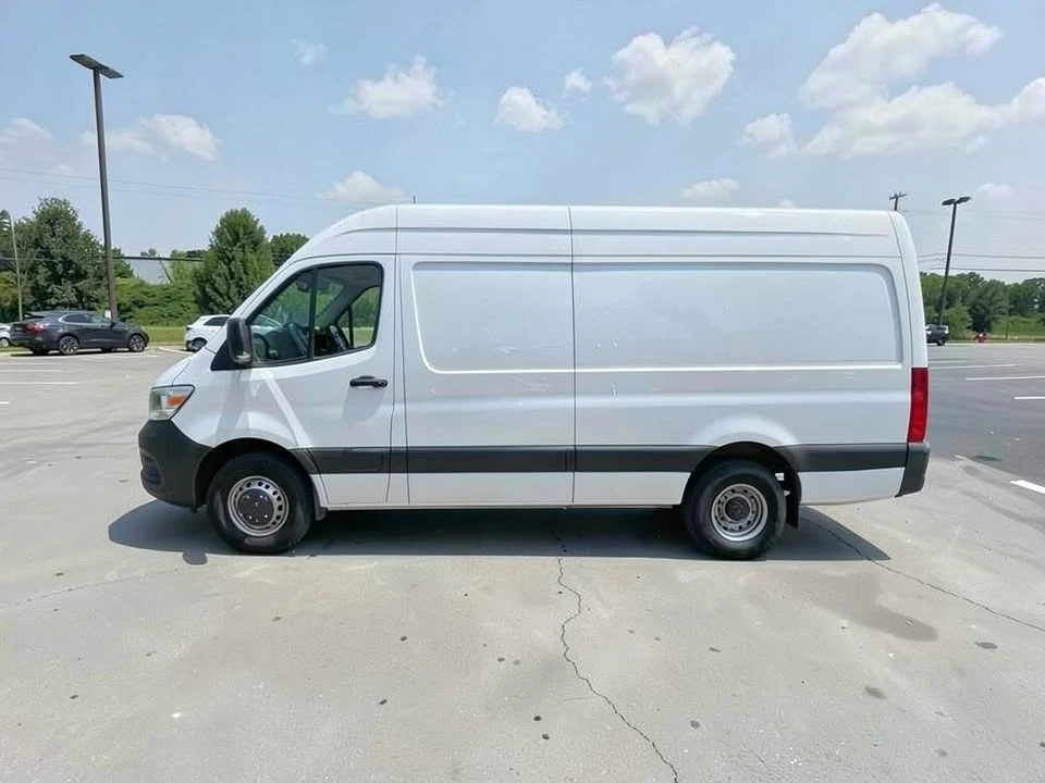 2022 Mercedes-Benz VS30 Sprinter - Image 7 of 11