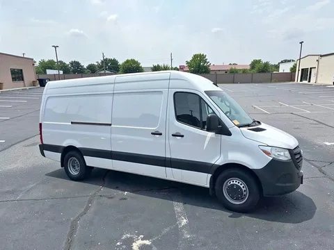 2022 Mercedes-Benz Sprinter 3500 Cargo 170 WB