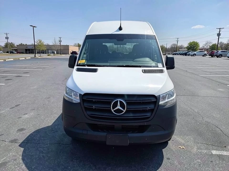 2022 Mercedes-Benz VS30 Sprinter - Image 9 of 11
