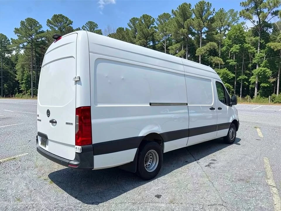 2022 Mercedes-Benz VS30 Sprinter - Image 3 of 10