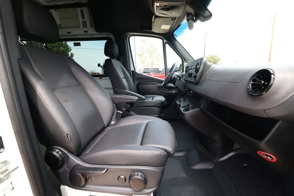 2022 Mercedes-Benz VS30 Sprinter - Image 10 of 20