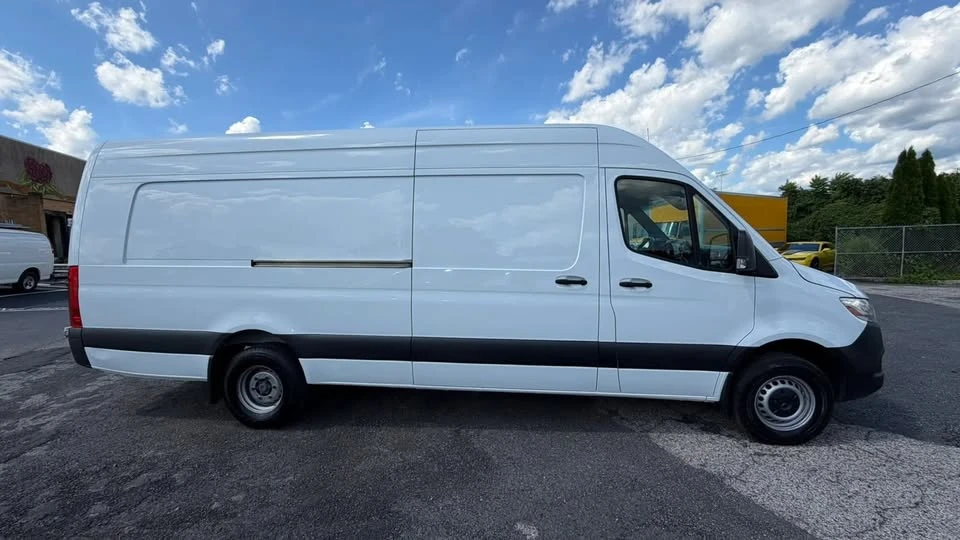2022 Mercedes-Benz VS30 Sprinter - Image 3 of 14