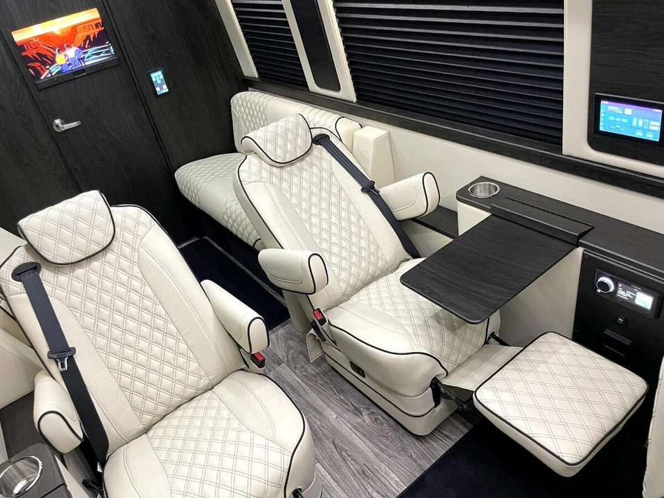 2022 Mercedes-Benz VS30 Sprinter - Image 4 of 21