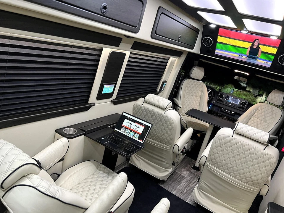 2022 Mercedes-Benz VS30 Sprinter - Image 17 of 21