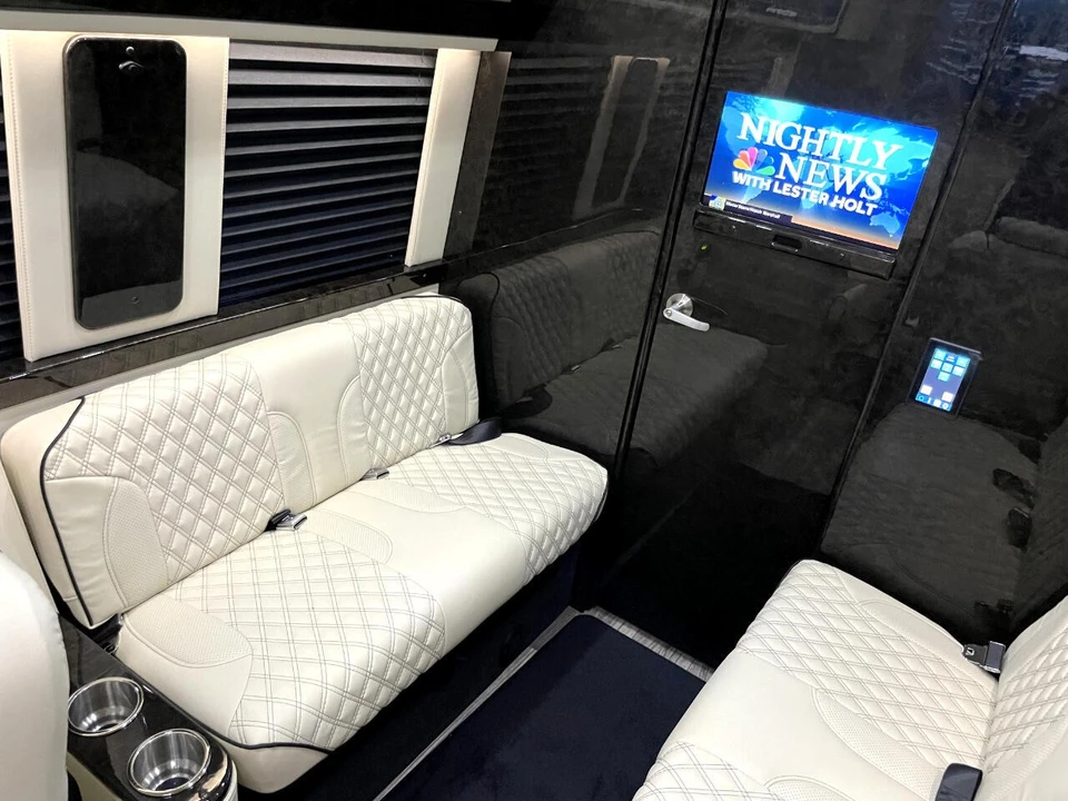 2022 Mercedes-Benz VS30 Sprinter - Image 9 of 31