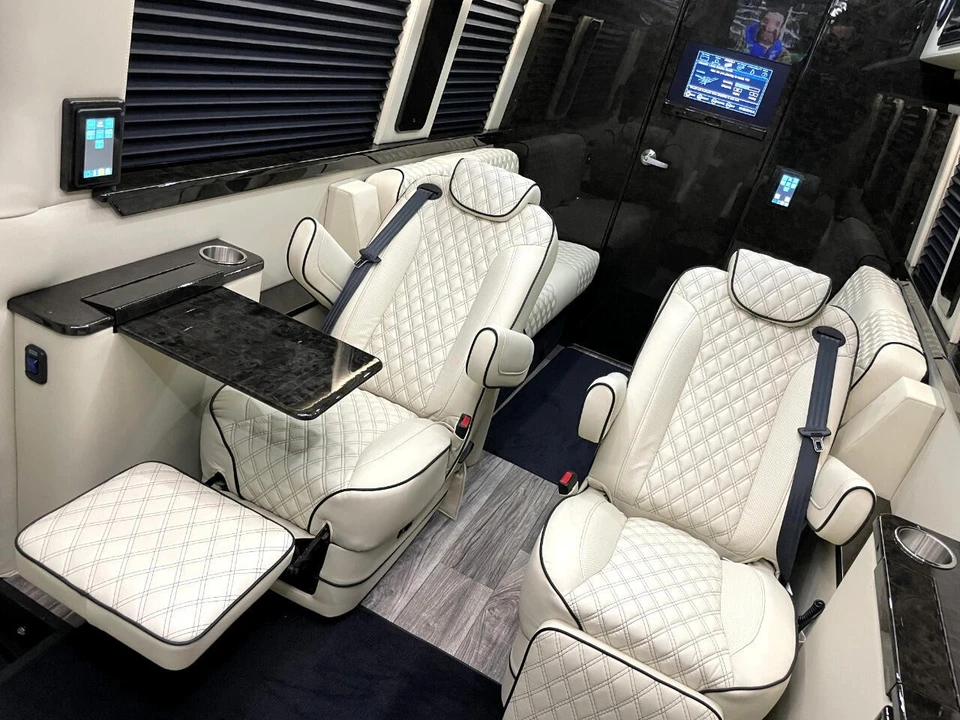 2022 Mercedes-Benz VS30 Sprinter - Image 8 of 12