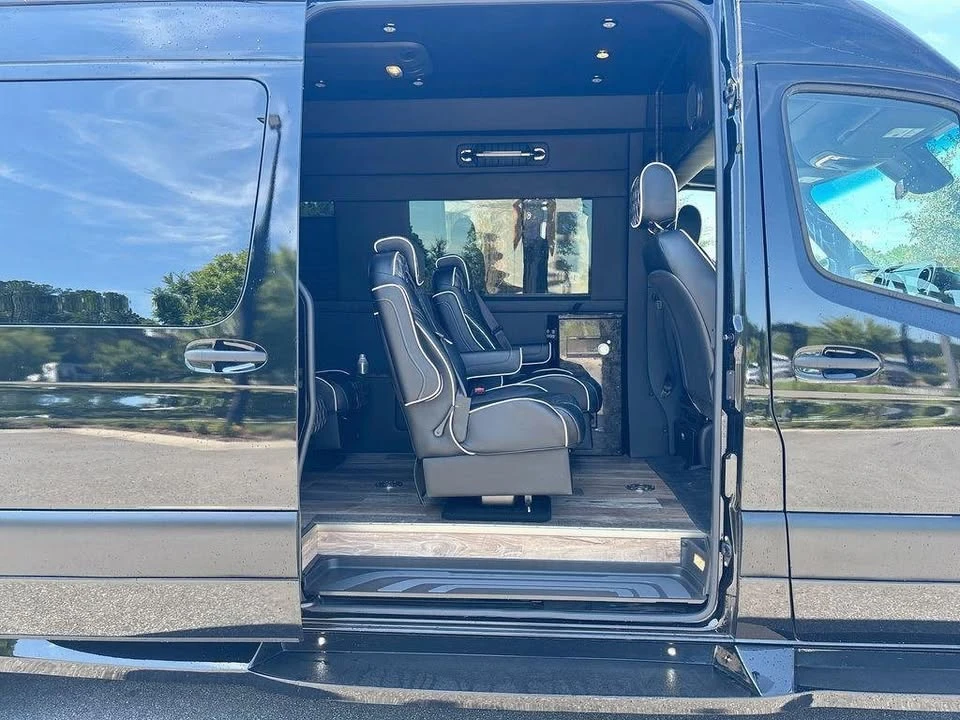 2022 Mercedes-Benz VS30 Sprinter - Image 8 of 18