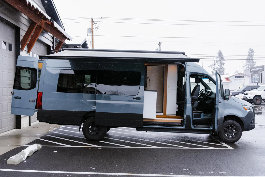2022 Mercedes-Benz VS30 Sprinter - Image 13 of 31