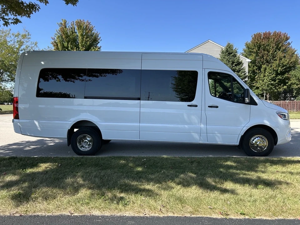 2022 Mercedes-Benz VS30 Sprinter - Image 4 of 21