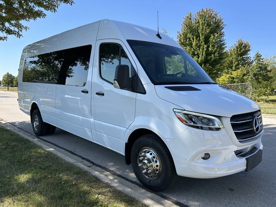 2022 Mercedes-Benz VS30 Sprinter - Image 3 of 21