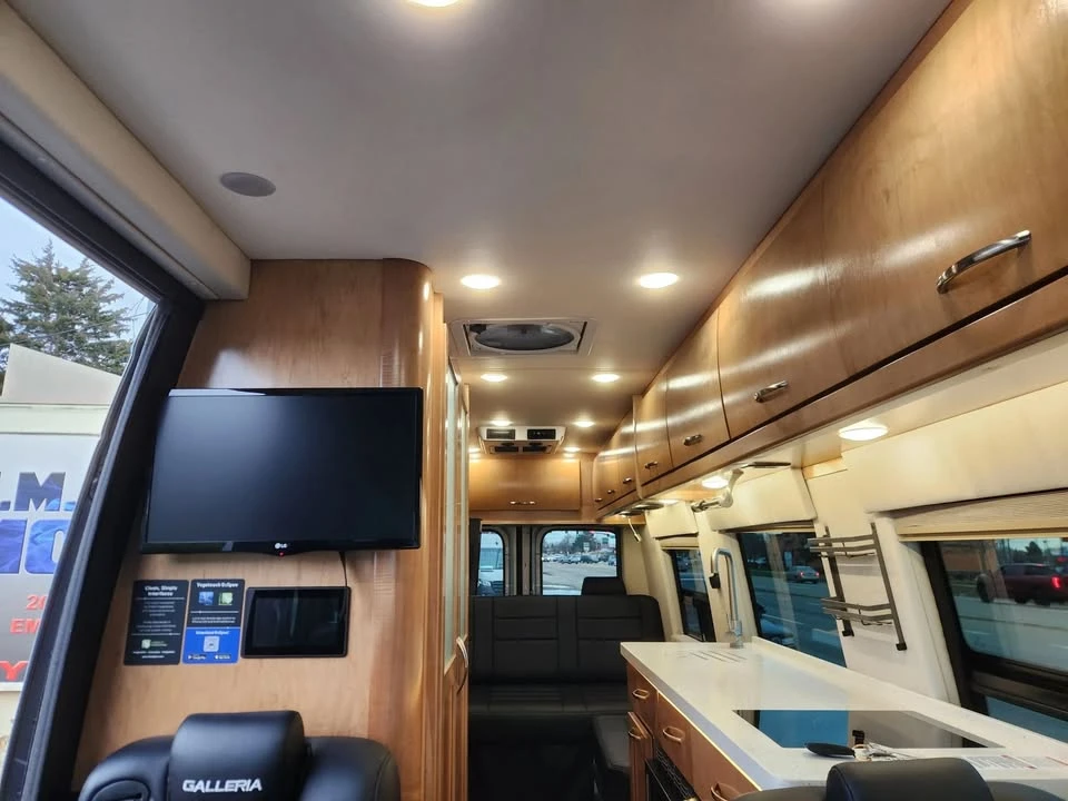 2022 Mercedes-Benz VS30 Sprinter - Image 3 of 20