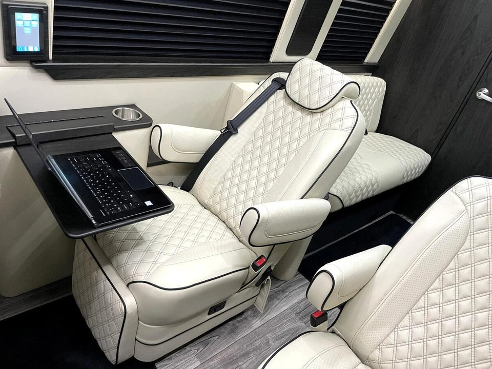 2022 Mercedes-Benz VS30 Sprinter - Image 5 of 12