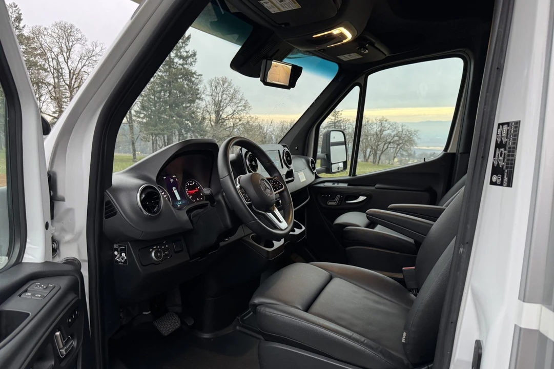 2022 Mercedes-Benz VS30 Sprinter - Image 4 of 10