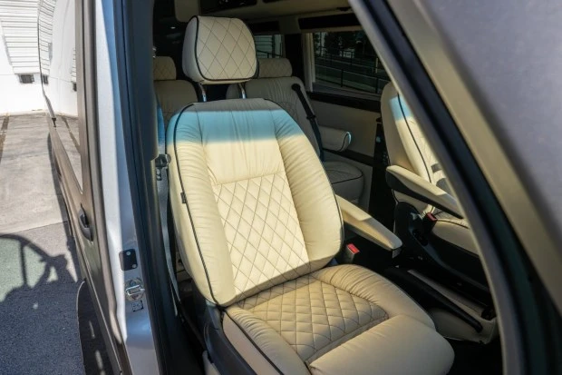 2022 Mercedes-Benz VS30 Sprinter - Image 4 of 8