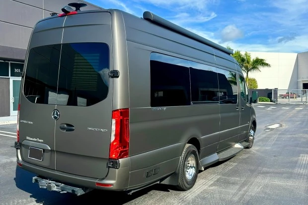 2022 Mercedes-Benz VS30 Sprinter - Image 2 of 8
