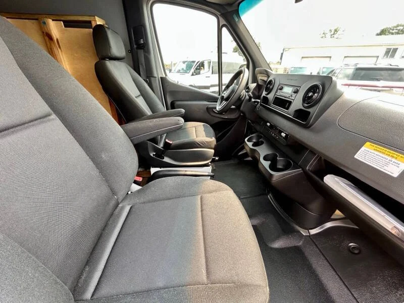 2022 Mercedes-Benz VS30 Sprinter - Image 10 of 19