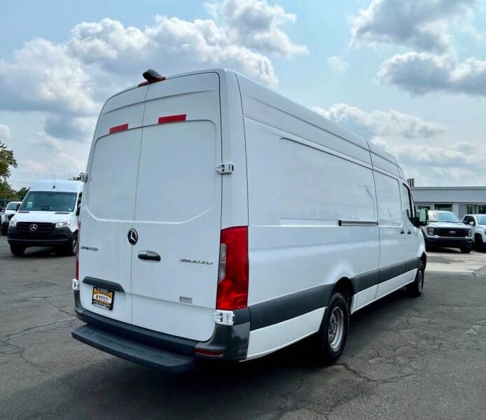 2022 Mercedes-Benz VS30 Sprinter - Image 5 of 19