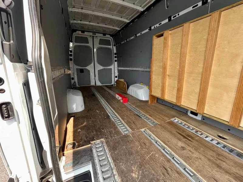 2022 Mercedes-Benz VS30 Sprinter - Image 12 of 19