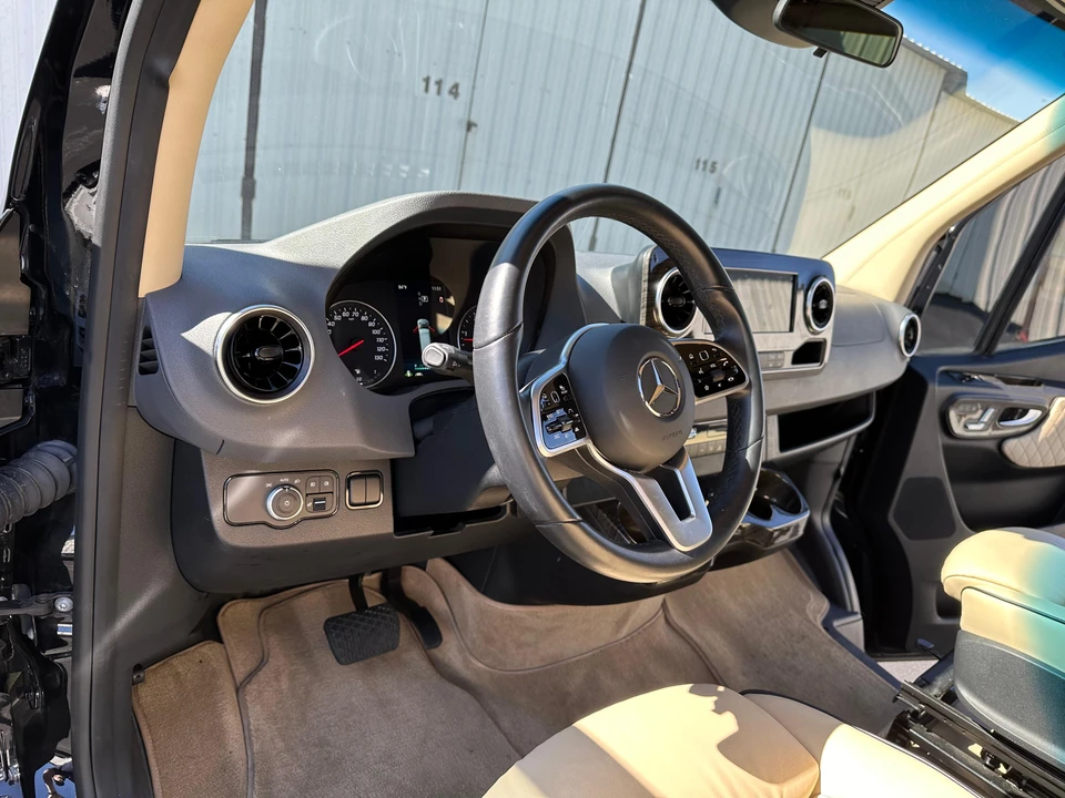 2022 Mercedes-Benz VS30 Sprinter - Image 28 of 31