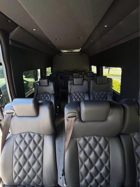 2022 Mercedes-Benz VS30 Sprinter - Image 4 of 11