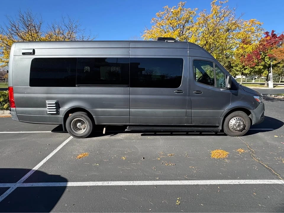 2022 Mercedes-Benz VS30 Sprinter - Image 2 of 11