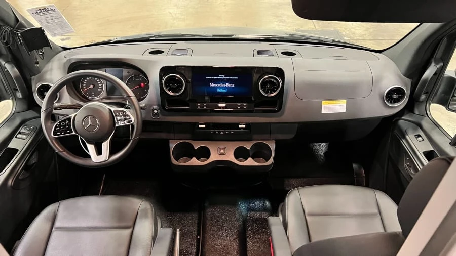 2022 Mercedes-Benz VS30 Sprinter - Image 6 of 11