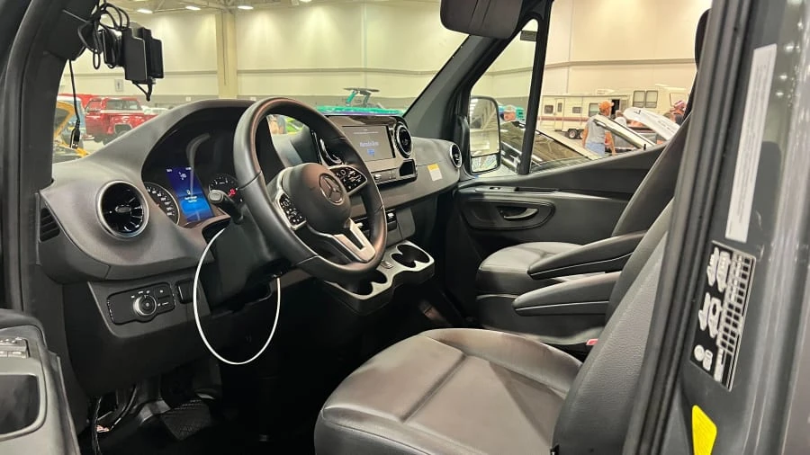 2022 Mercedes-Benz VS30 Sprinter - Image 5 of 11