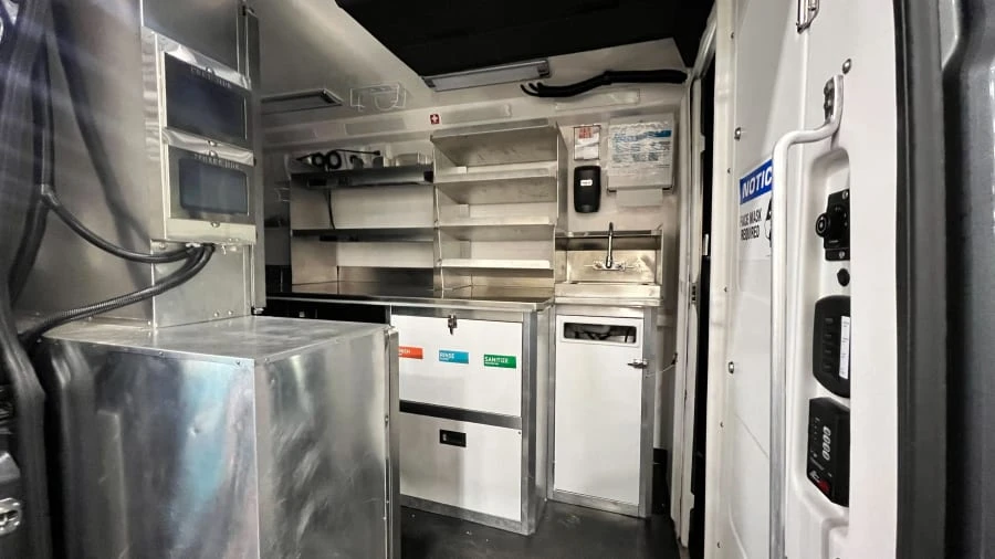 2022 Mercedes-Benz VS30 Sprinter - Image 7 of 11