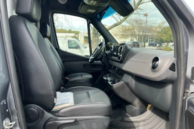 2022 Mercedes-Benz VS30 Sprinter - Image 4 of 8