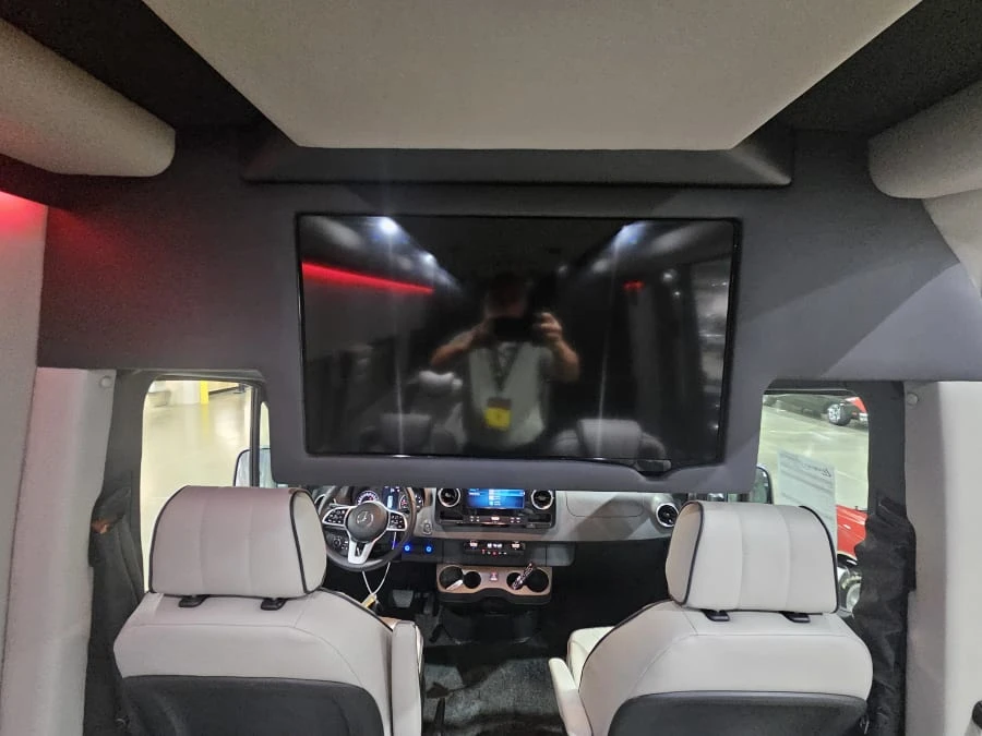 2022 Mercedes-Benz VS30 Sprinter - Image 24 of 31