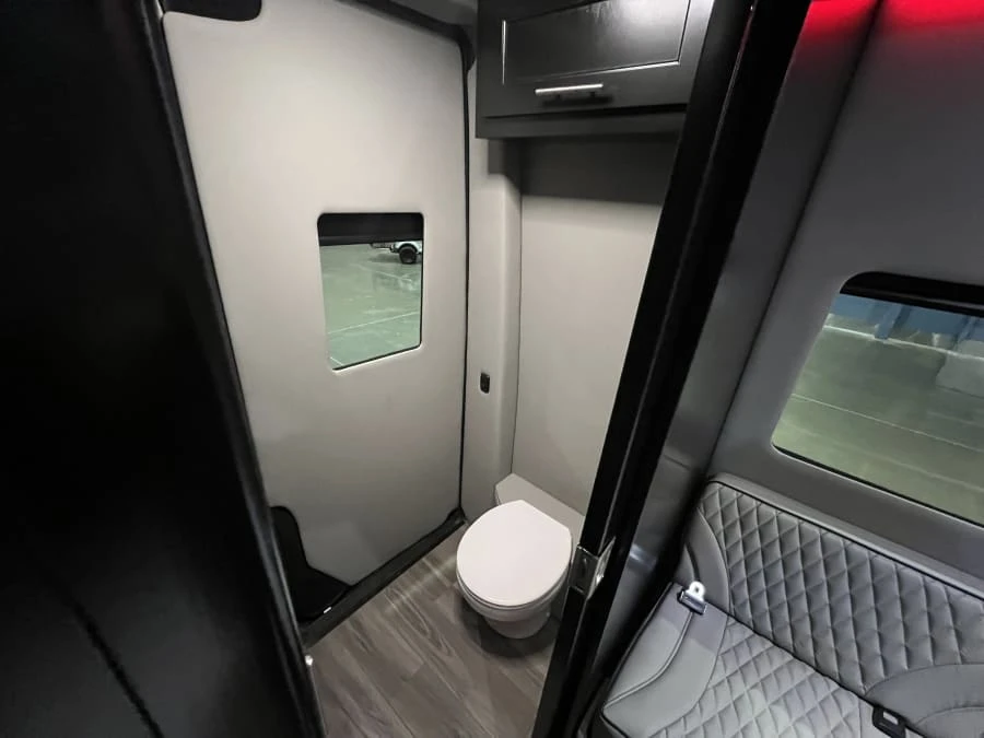 2022 Mercedes-Benz VS30 Sprinter - Image 15 of 31