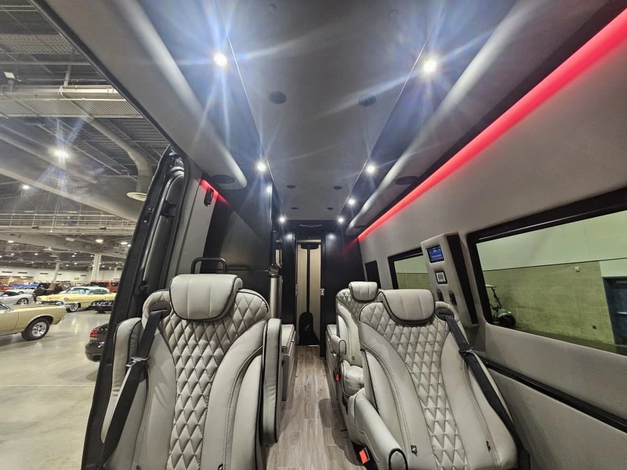 2022 Mercedes-Benz VS30 Sprinter - Image 29 of 31