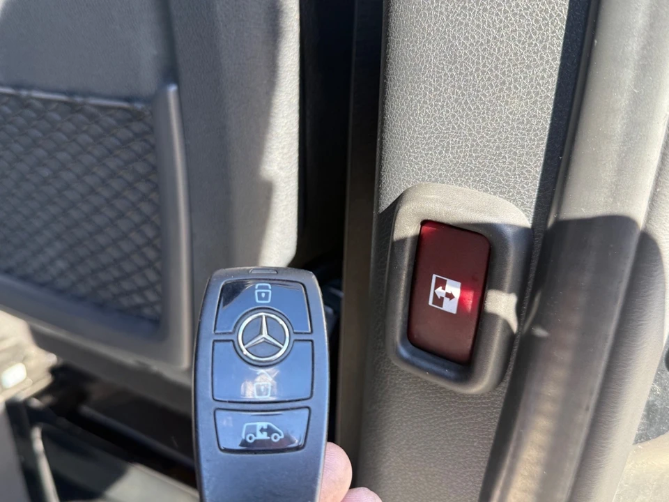 2022 Mercedes-Benz VS30 Sprinter - Image 8 of 21
