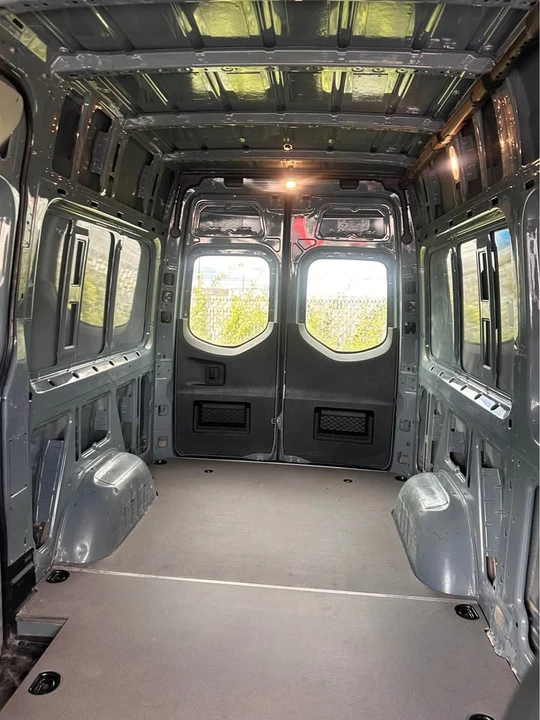 2022 Mercedes-Benz VS30 Sprinter - Image 15 of 16