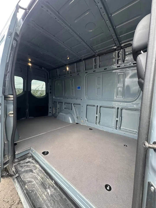 2022 Mercedes-Benz VS30 Sprinter - Image 2 of 16