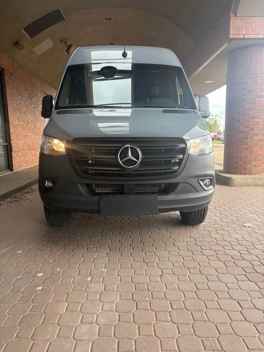 2022 Mercedes-Benz VS30 Sprinter - Image 2 of 13