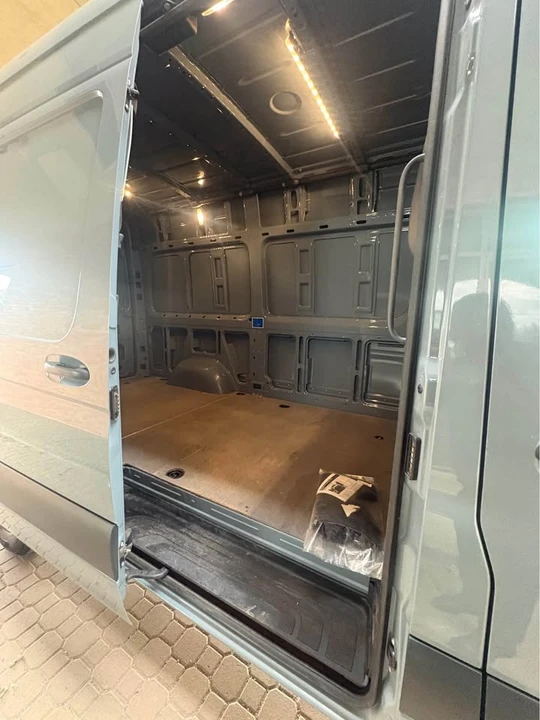2022 Mercedes-Benz VS30 Sprinter - Image 12 of 13